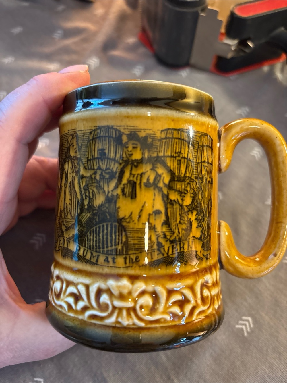 Napco Vintage Traders of 1785 Hot rum at tavern.Made in Japan. Collectible.